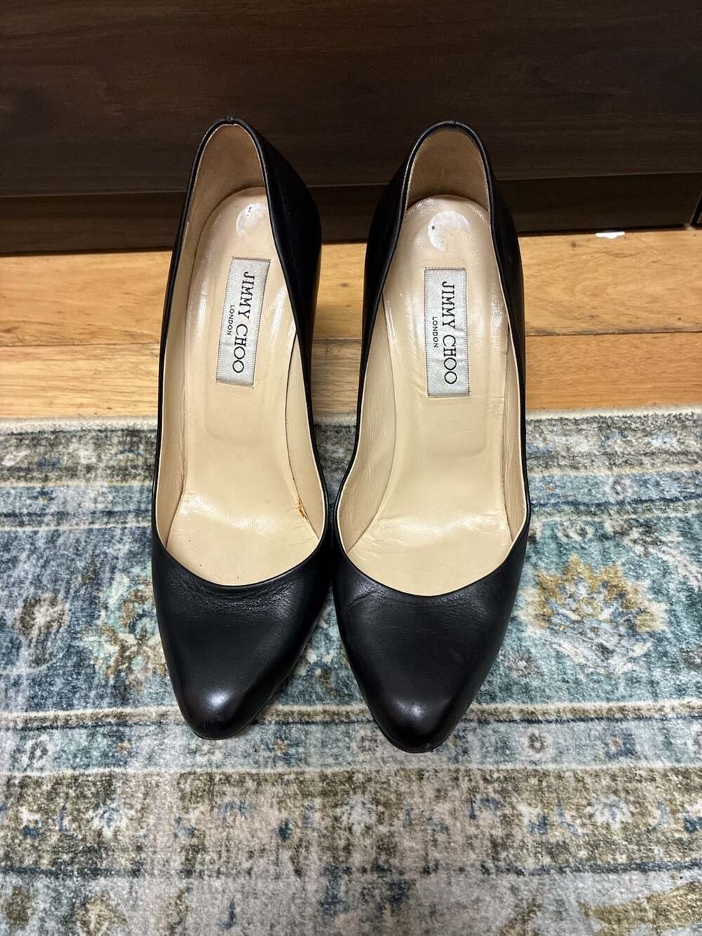 Y2K Vintage Jimmy Choo Gold Accent Leather Pumps Size US7.5/EU37.5